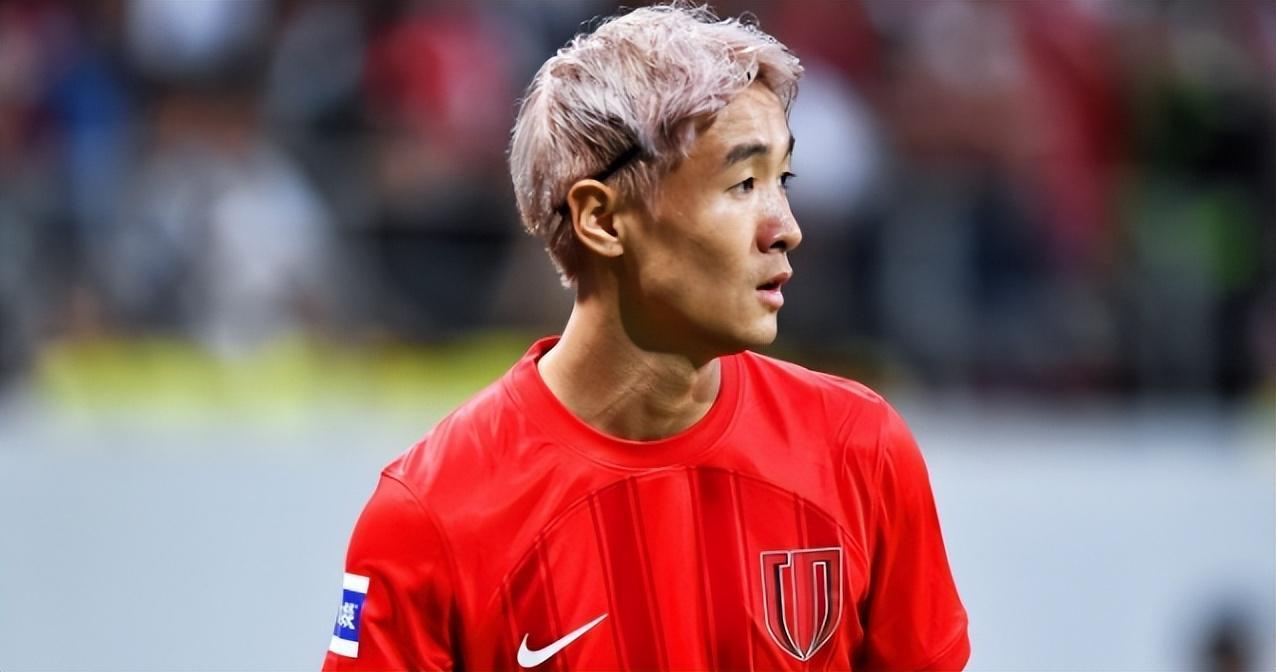 星空体育登录入口-意外！他是大连英博本赛季新援中第一个爆发的佼佼者，值得期待